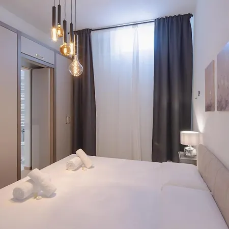 Market 3-bedroom Design